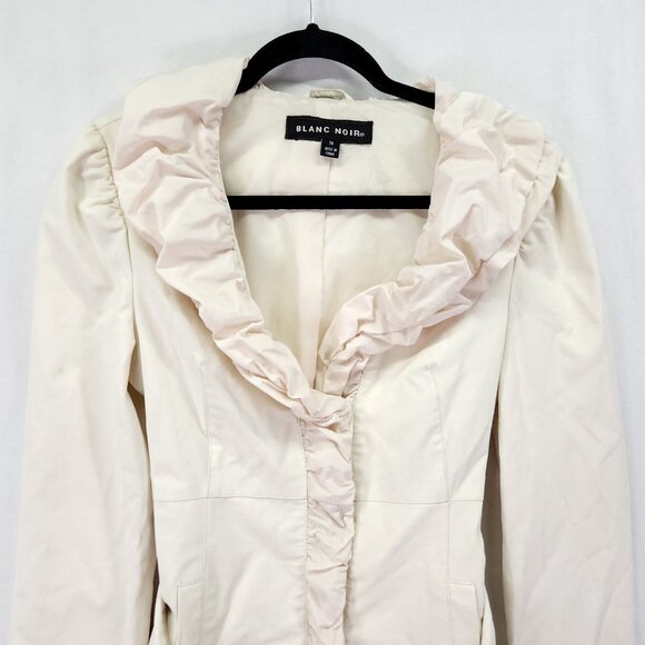 Blanc Noir Belted Coat Size Medium Puff Ruffle Trim Ivory Snap Button Midi - Picture 4 of 15